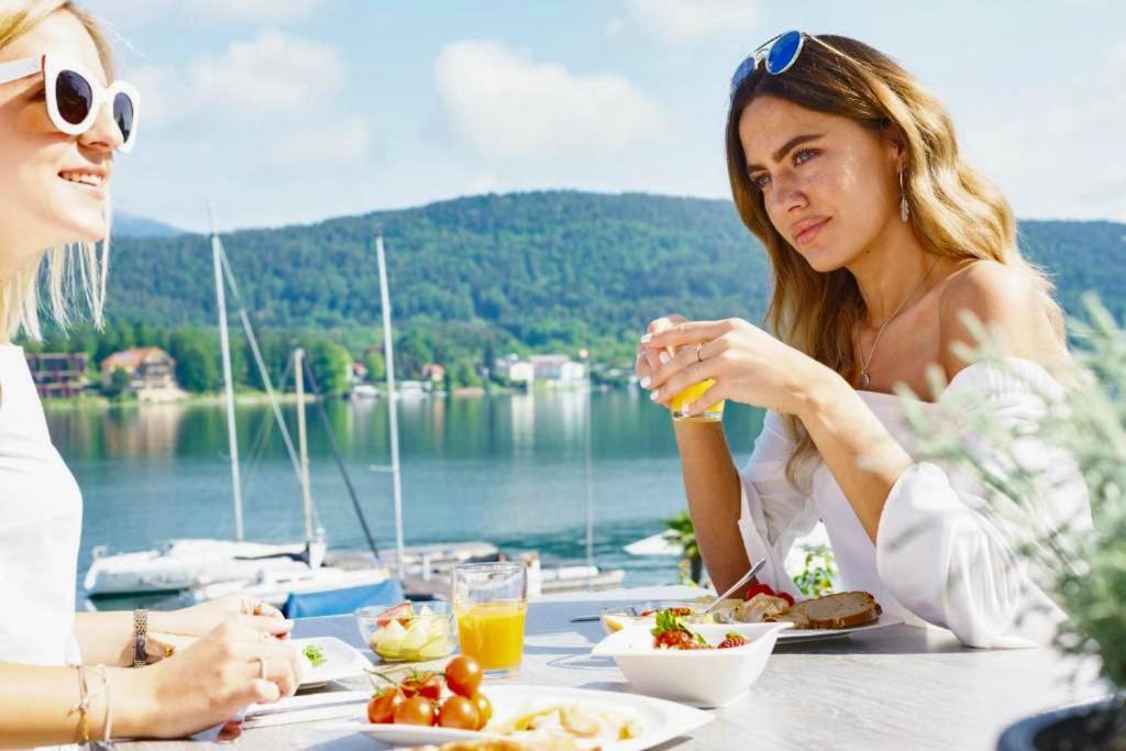 Tennis & Yacht Hotel Velden Velden am Worthersee Bagian luar foto