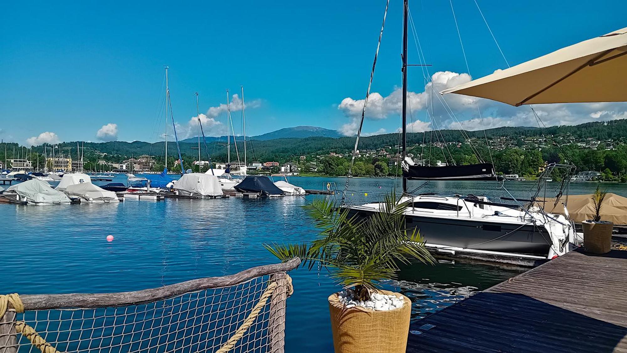 Tennis & Yacht Hotel Velden Velden am Worthersee Bagian luar foto