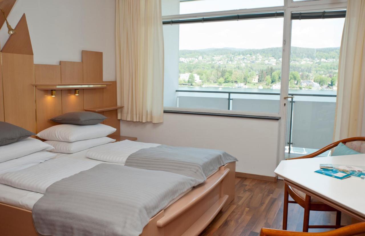 Tennis & Yacht Hotel Velden Velden am Worthersee Bagian luar foto