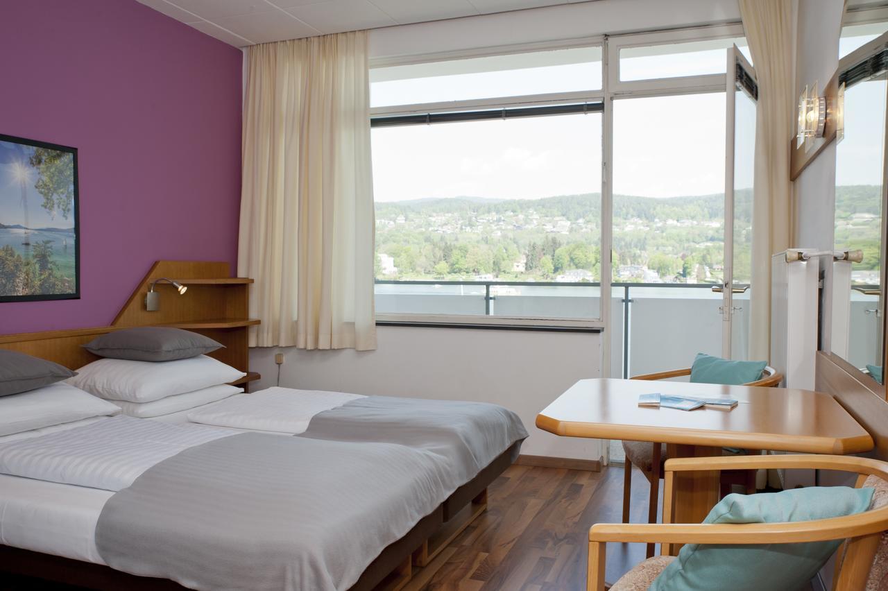 Tennis & Yacht Hotel Velden Velden am Worthersee Bagian luar foto